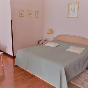 https://hotel-mozart-opatija.primorje-gorskikotar.com