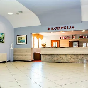 https://hotel-selce.primorje-gorskikotar.com